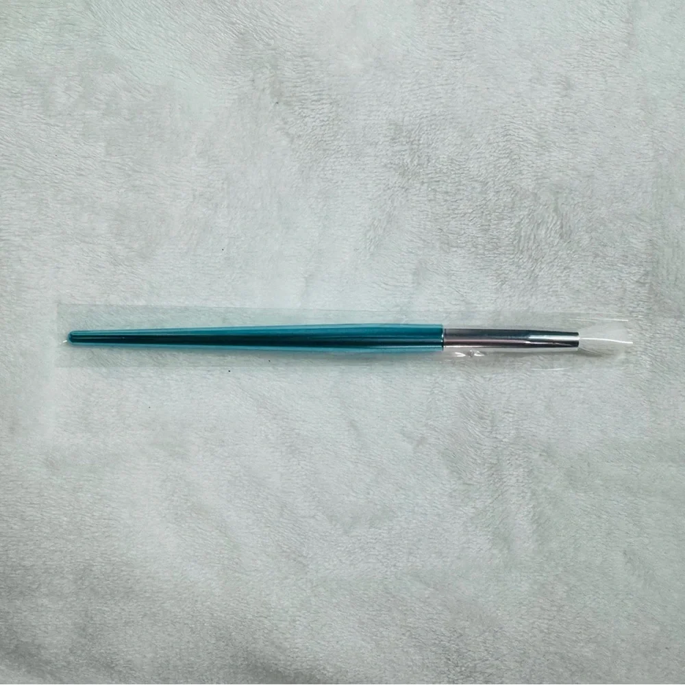 Elaina BADRO Baby Blues Eye and Face Makeup Brush Set - New